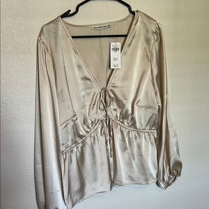 Abercrombie Women's Cream Blouse